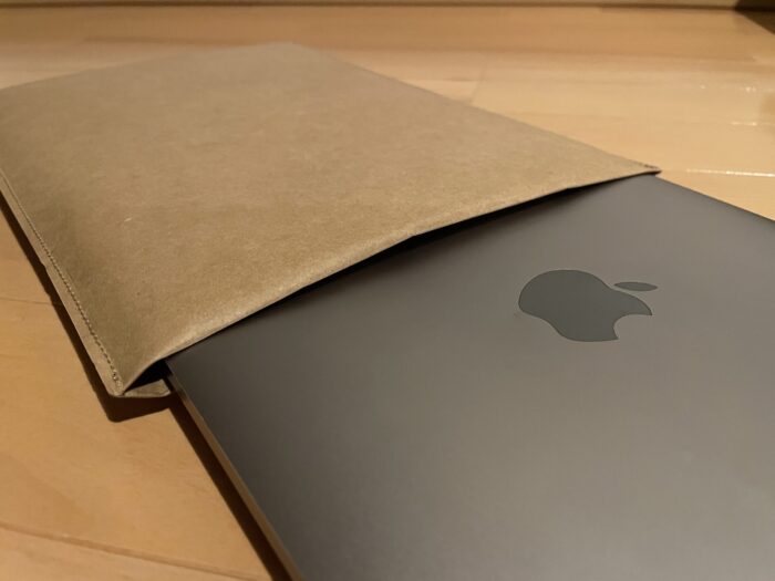 ガジェット】 無印良品MUJIのタブレットケースをMacBook12インチに使う